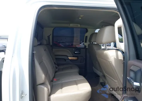 2018 Chevrolet Silverado 1500 1Lz z USA, uszkodzony, nr VIN 3GCPCSEC0JG397548